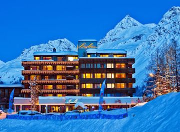 switzerland/arosa/landmark/arosa-kulm-hotel-alpin-spa