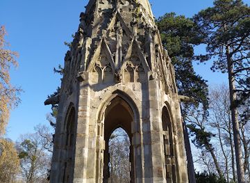 slovakia/bratislava-region/landmark/gothic-tower-from-the-franciscan-church