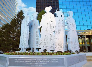 kentucky/bluegrass-region/landmark/stand-kentucky-suffragist-monument
