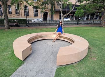 australia/brisbane/landmark/our-built-heritage-monument