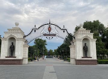 moldova/tighina-county/landmark/suvorov-monument