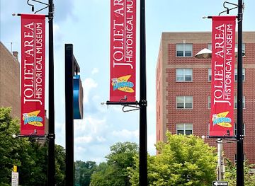illinois/joliet/landmark/visitors-center