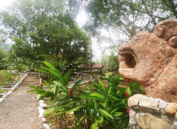 honduras/central-highlands/landmark/luna-jaguar-spa-oficina-de-informacion