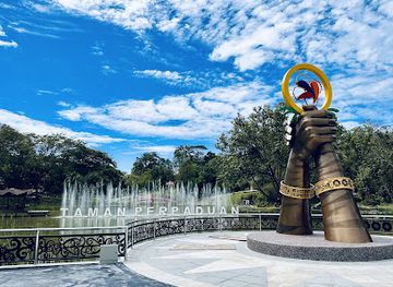 malaysia/kuching/landmark/taman-perpaduan-a-k-a-reservoir-park-kuching