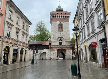 poland/krakow/landmark/st-florian-s-gate