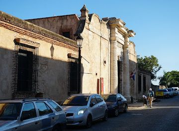 dominican-republic/santo-domingo-metropolitan-area/landmark/puerta-carlos-iii-1787