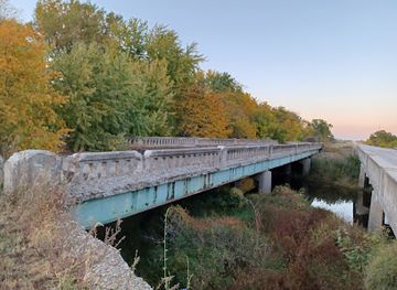 illinois/western-illinois/landmark/historic-route-66-old-bridge