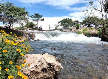 uganda/jinja-source-of-the-nile/landmark/busowoko-falls