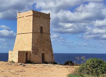 malta/three-cities/landmark/ghajn-tuffieha-tower