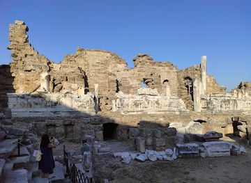 turkiye/cilicia/landmark/side-ancient-city