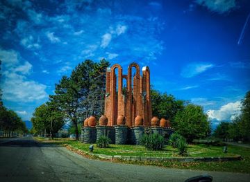 georgia/imereti/landmark/qvevri-monument