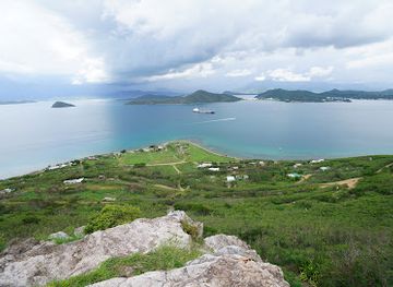 new-caledonia/poya/landmark/canons-de-nouville