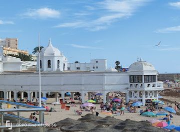 spain/cadiz/landmark/caleta-beach