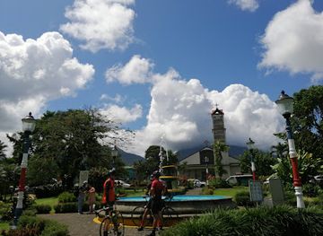 costa-rica/la-fortuna/landmark/voodoo-bar-cocktails