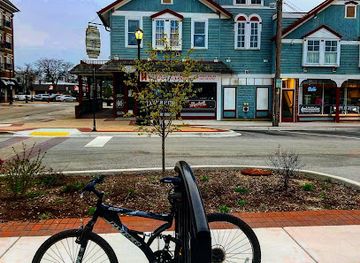 illinois/palatine/landmark/lamplighter-inn-tavern-grille