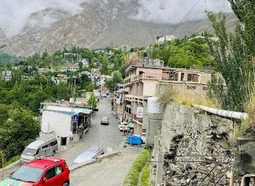 pakistan/karimabad/landmark/karimabad-bazar