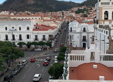 bolivia/sucre/historic-center/landmark/plaza-25-de-mayo