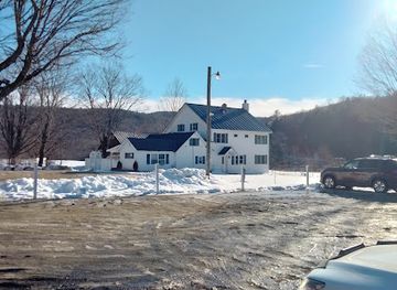 vermont/woodstock/landmark/lincoln-inn-restaurant-at-the-covered-bridge
