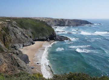 portugal/costa-vicentina/landmark/praia-da-pedra-da-bica