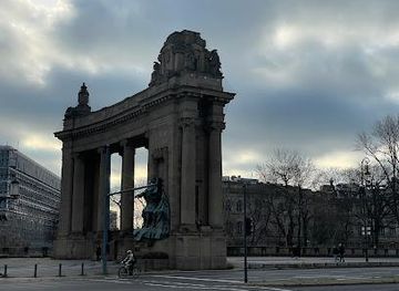 germany/berlin/landmark/charlottenburg-gate