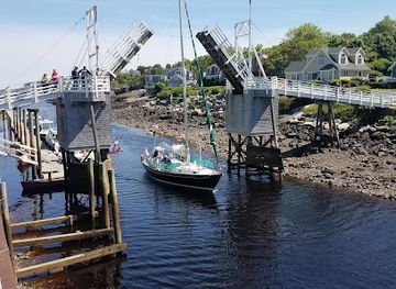 maine/ogunquit/landmark/sail-the-gift