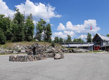 canada/haliburton-highlands/landmark/glebe-park