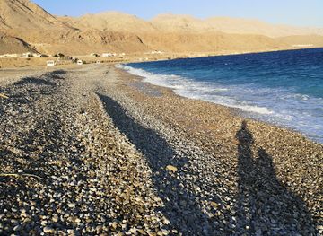 oman/al-hajar-ash-sharqi/landmark/qalhat-beach