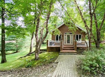 ohio/amish-country/landmark/donna-s-premier-lodging-cabin-rentals