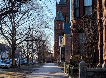 maine/south-portland/landmark/portland-by-the-foot
