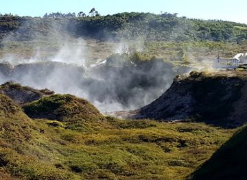 new-zealand/taupo/landmark/craters-of-the-moon