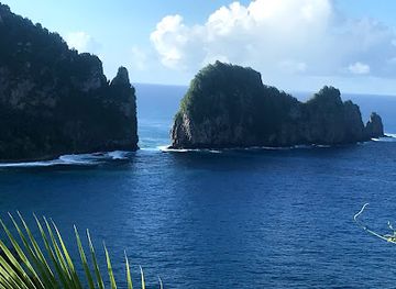 american-samoa/pago-pago-harbor/landmark/vai-ava-strait-national-natural-landmark