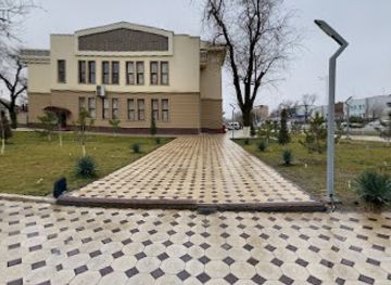 uzbekistan/djizak/landmark/pamyatnik-khamidu-alimdzhanu