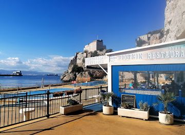 gibraltar/camp-bay/landmark/the-dolphin-restaurant
