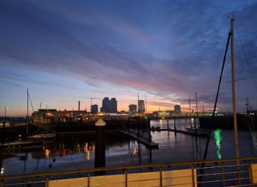 belgium/ostend/landmark/visserskaai-ecluse