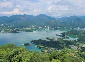 south-korea/north-chungcheong-province/landmark/cheongpung-lake-monorail