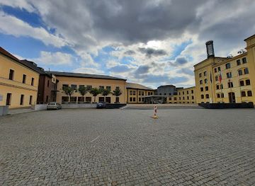 czechia/hradec-kralove/landmark/nadvori