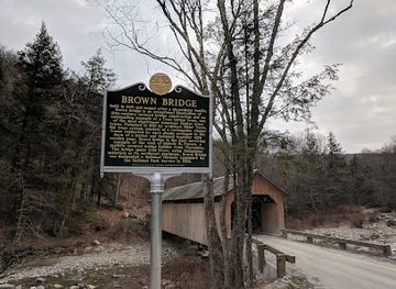 vermont/upper-valley/landmark/brown-covered-bridge