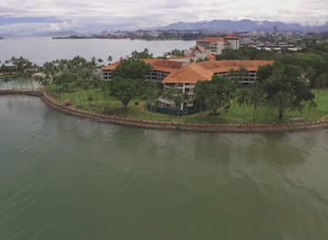 malaysia/kota-kinabalu/landmark/tanjung-aru-beach