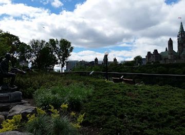 canada/ottawa-valley/landmark/anishinabe-scout