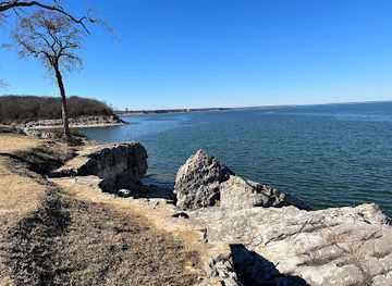 oklahoma/lake-texoma/landmark/eisenhower-yacht-club