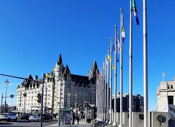 canada/ottawa/landmark/the-flags-of-canada