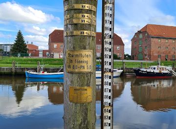 germany/north-frisia/landmark/hafen-tonning