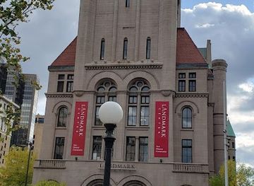 minnesota/saint-paul/cathedral-hill/landmark/landmark-center