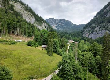 austria/hallstatt/landmark/gedenkbrunnen