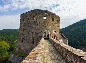 czechia/sumava/landmark/velhartice-castle