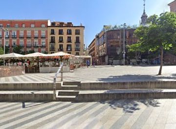 spain/madrid-community/landmark/placa-de-la-puerta-de-entrada-a-la-umbraesfera