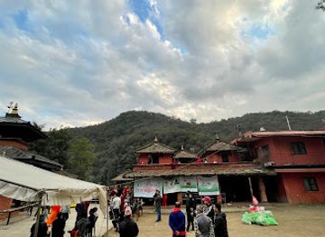 nepal/pokhara/landmark/komagane-park