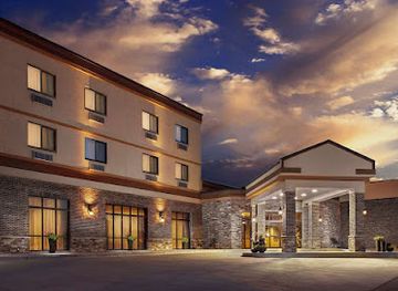 north-dakota/dickinson/landmark/roosevelt-grand-dakota-surestay-collection-by-best-western