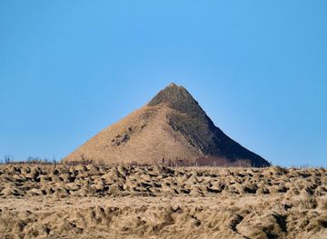 iceland/southern-region/landmark/eyjaholl