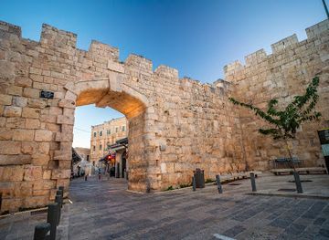 israel/jerusalem/landmark/new-gate